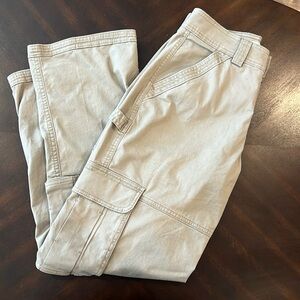 Abercrombie Curve Love Relaxed Cargo Pants- 27/4 Short